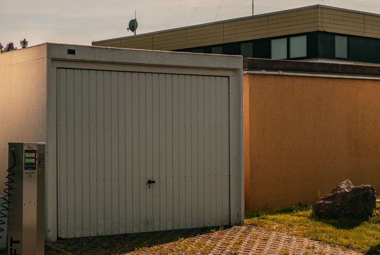 Garage door service in Canton, MI